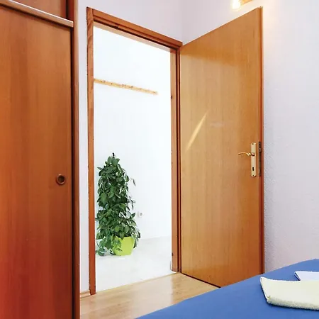 Amazing Apartment In Baska Voda With Wifi Extérieur photo
